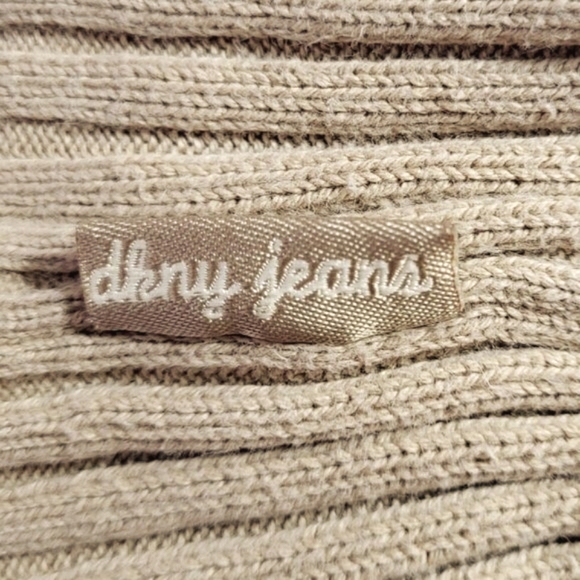 DKNY Jeans Women's Sweater Size M 1/4 Zip Ribbed Long Sleeve Form Fitting - Picture 8 of 9